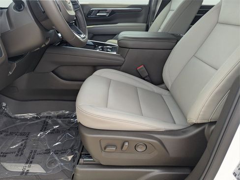 New 2026 Chevrolet Suburban LT w/ Comfort Package image 18