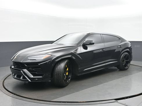 Used 2021 Lamborghini Urus AWD/4WD image 7
