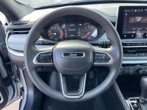 Certified 2024 Jeep Compass Sport image 16