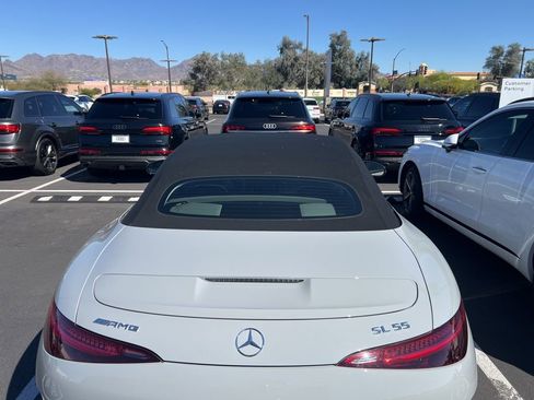 Used 2022 Mercedes-Benz SL 55 AMG 4MATIC image 4