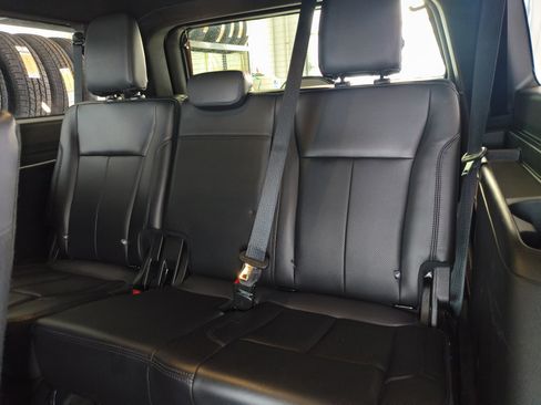 Used 2020 Ford Expedition Max XLT w/ Equipment Group 202A image 24