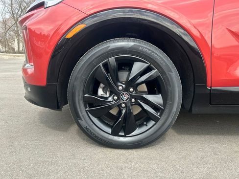 Used 2024 Buick Encore GX Sport Touring image 9