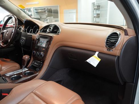 Used 2014 Buick Enclave Premium AWD/4WD image 34