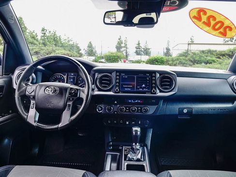 Certified 2022 Toyota Tacoma TRD Sport w/ Technology Package image 15