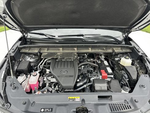Used 2024 Toyota Highlander Platinum FWD image 35