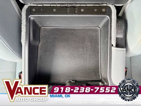 Used 2018 RAM 2500 Tradesman w/ Chrome Appearance Group image 36