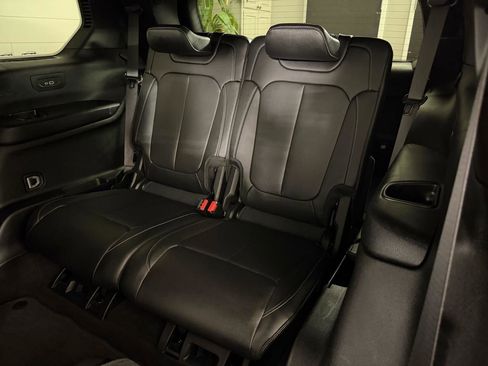 Used 2025 Jeep Grand Cherokee L Limited w/ Black Appearance Package image 32