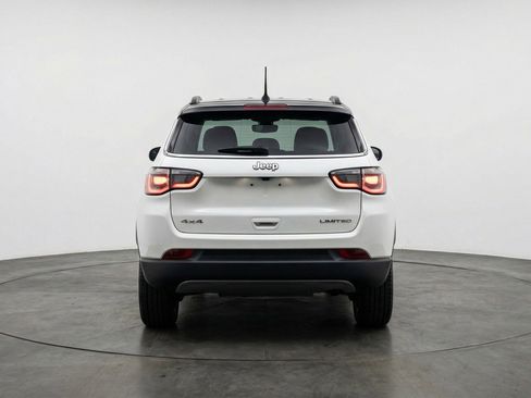 Used 2025 Jeep Compass Limited AWD/4WD image 7