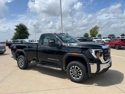 Used 2025 GMC Sierra 3500 Pro AWD/4WD image 7