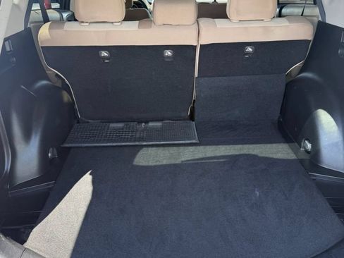 Used 2013 Toyota RAV4 XLE FWD image 12