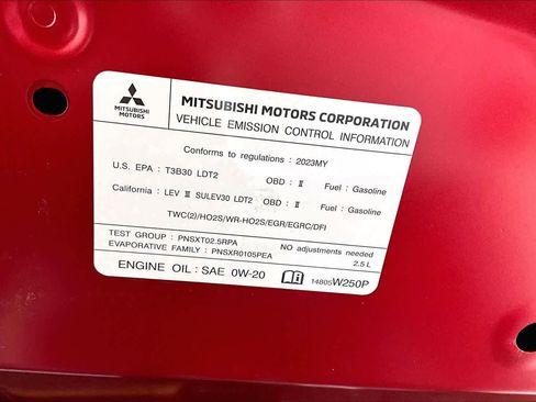 Used 2023 Mitsubishi Outlander SEL image 32