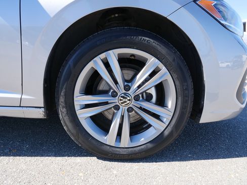 Used 2024 Volkswagen Jetta SE image 10