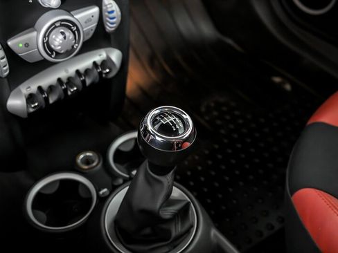 Used 2009 MINI Cooper Clubman Hardtop image 26