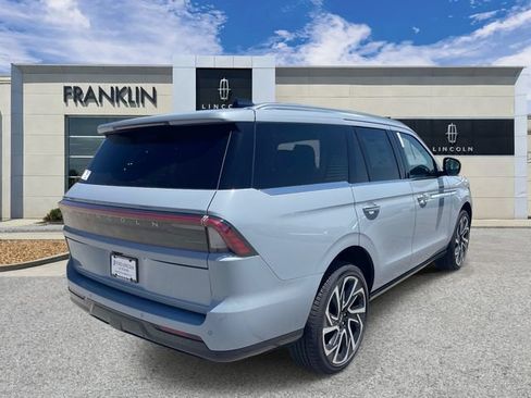 New 2026 Lincoln Navigator Reserve AWD/4WD image 7