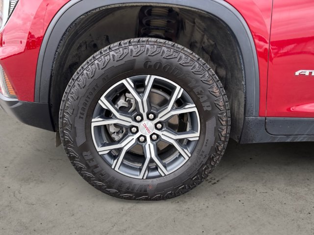 Used 2026 GMC Acadia AT4 w/ Luxury Package AWD/4WD image 9
