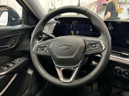 Used 2025 Chevrolet Trax ACTIV w/ Driver Confidence Package FWD image 20