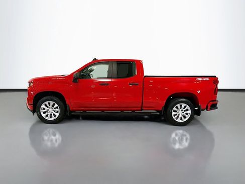 Used 2020 Chevrolet Silverado 1500 Custom w/ Custom Value Package AWD/4WD image 6