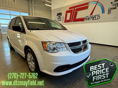 Used 2018 Dodge Grand Caravan SE w/ UConnect Hands-Free Group