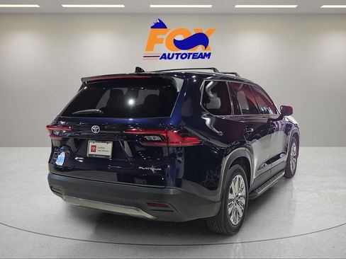 Certified 2025 Toyota Grand Highlander AWD image 4