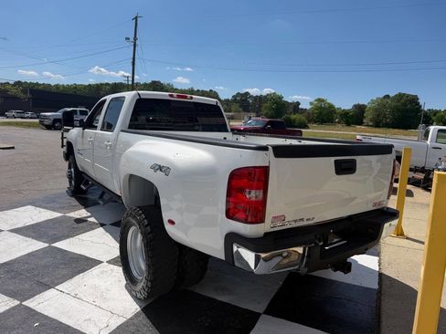 Used 2008 GMC Sierra 3500 SLT w/ Convenience Package AWD/4WD image 6