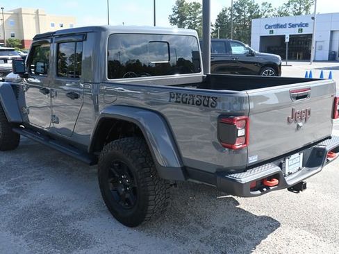Used 2021 Jeep Gladiator Mojave image 3