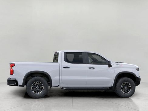 New 2026 Chevrolet Silverado 1500 ZR2 w/ LPO, Dark Essentials Package image 5