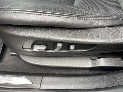 Used 2017 Cadillac XT5 Luxury image 9