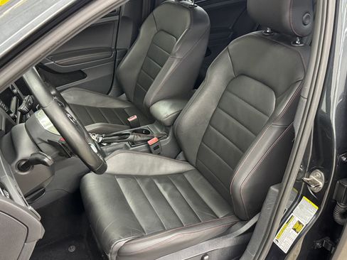 Used 2015 Volkswagen GTI Autobahn w/ Lighting Package (SEL) FWD image 14