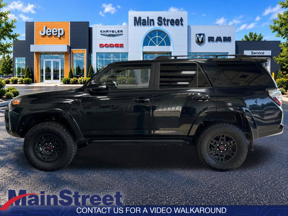 Used 2023 Toyota 4Runner TRD Off-Road Premium w/ Moonroof Package AWD/4WD image 2