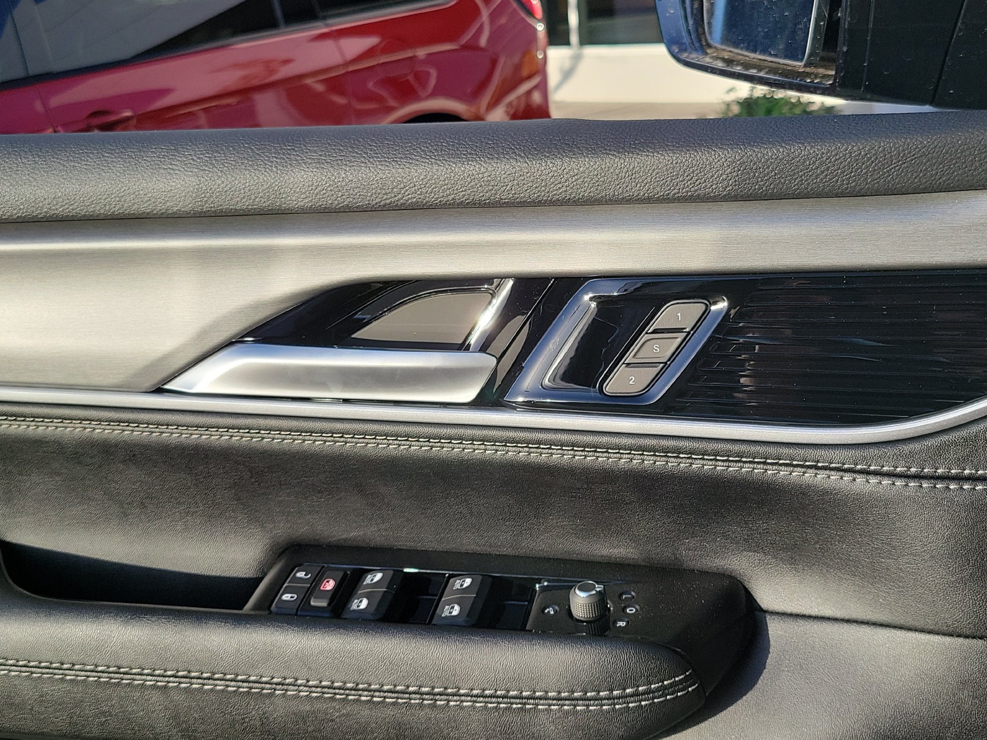 New 2026 Jeep Grand Wagoneer L 4WD image 10