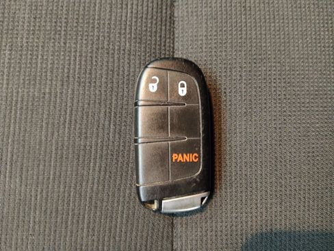 Used 2016 Jeep Grand Cherokee Laredo w/ Quick Order Package 23E image 32