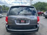 Used 2019 Dodge Grand Caravan SXT image 5