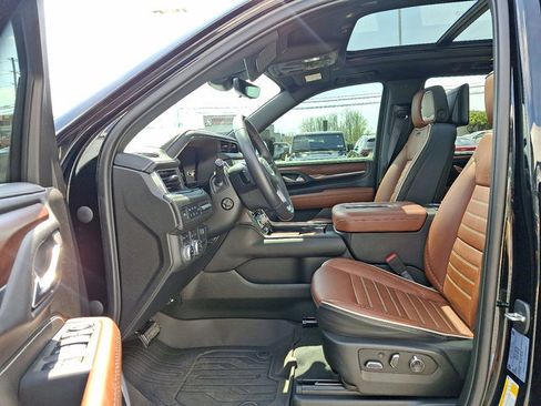 Certified 2023 GMC Yukon Denali Ultimate AWD/4WD image 17