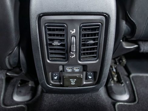 Used 2024 Dodge Durango SRT AWD/4WD image 38