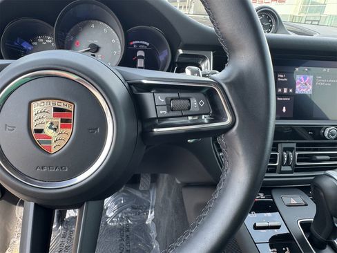 Certified 2024 Porsche Macan S image 20