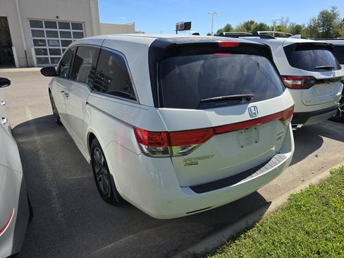 Used 2015 Honda Odyssey Touring image 5