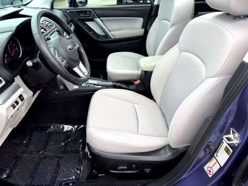 Used 2018 Subaru Forester 2.5i Premium image 12