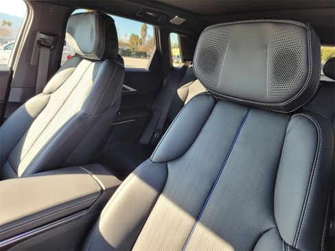 New 2026 Cadillac Lyriq Premium Luxury image 12