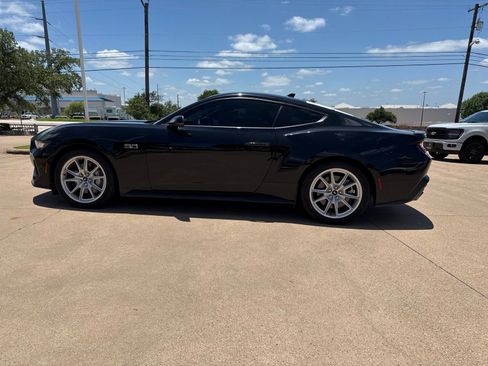 Used 2024 Ford Mustang GT Premium RWD image 4
