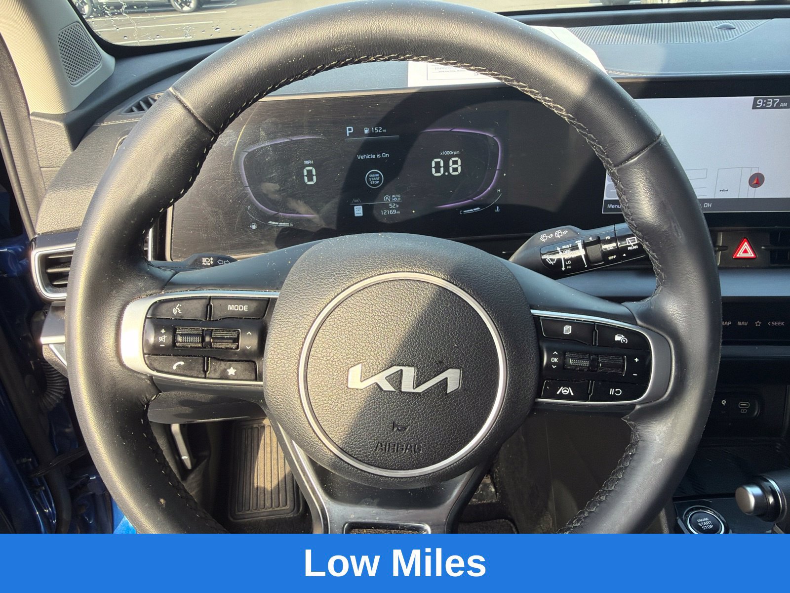 Used 2025 Kia Sportage EX FWD image 14