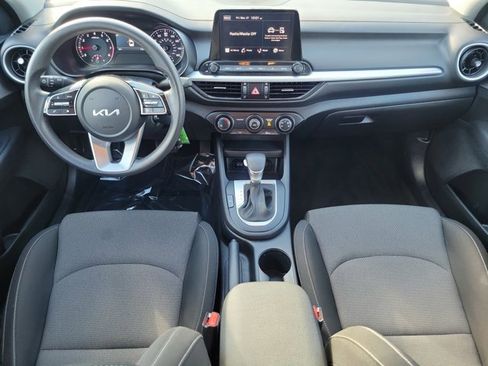 Used 2024 Kia Forte LXS w/ LXS Technology Package image 11