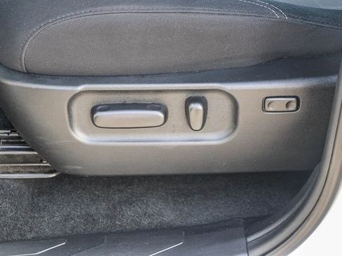 Used 2023 Toyota Tacoma TRD Off-Road image 18