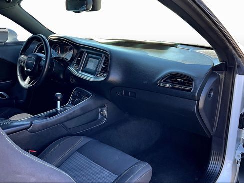 Used 2015 Dodge Challenger R/T w/ Quick Order Package 22B R/T image 15