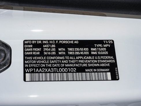 New 2026 Porsche Macan 4 Electric image 30