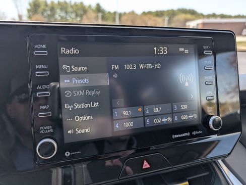 Used 2021 Toyota Venza LE w/ Carpet Mat Package (TMS) AWD/4WD image 24