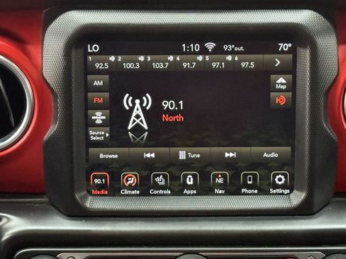 Used 2020 Jeep Gladiator Rubicon AWD/4WD image 16