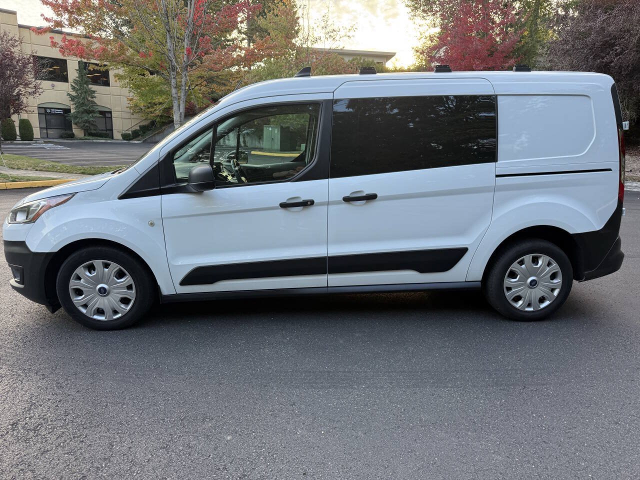 Used 2019 Ford Transit Connect XL FWD image 2