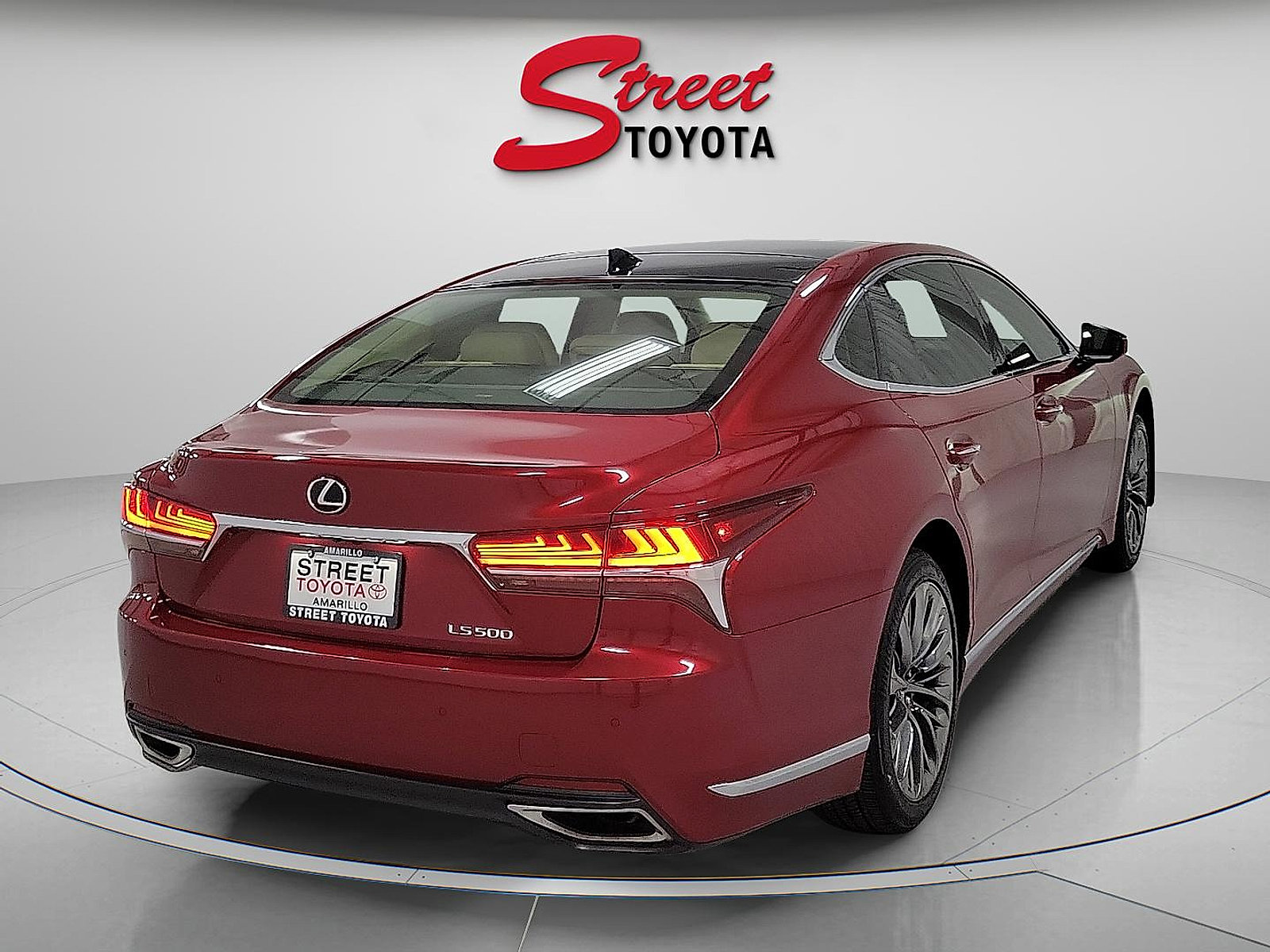 Used 2018 Lexus LS 500 w/ Luxury Package RWD image 4
