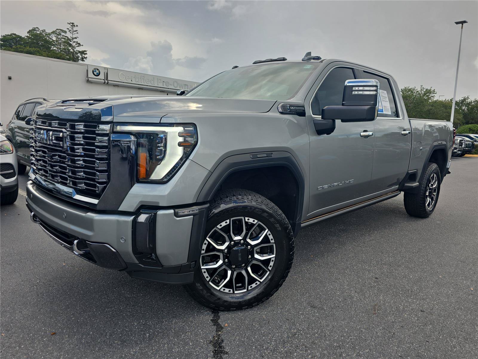 Used 2024 GMC Sierra 3500 Denali Ultimate AWD/4WD image 31