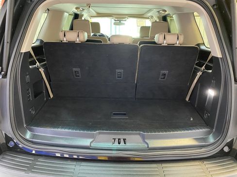 Used 2023 Ford Expedition XLT RWD image 29